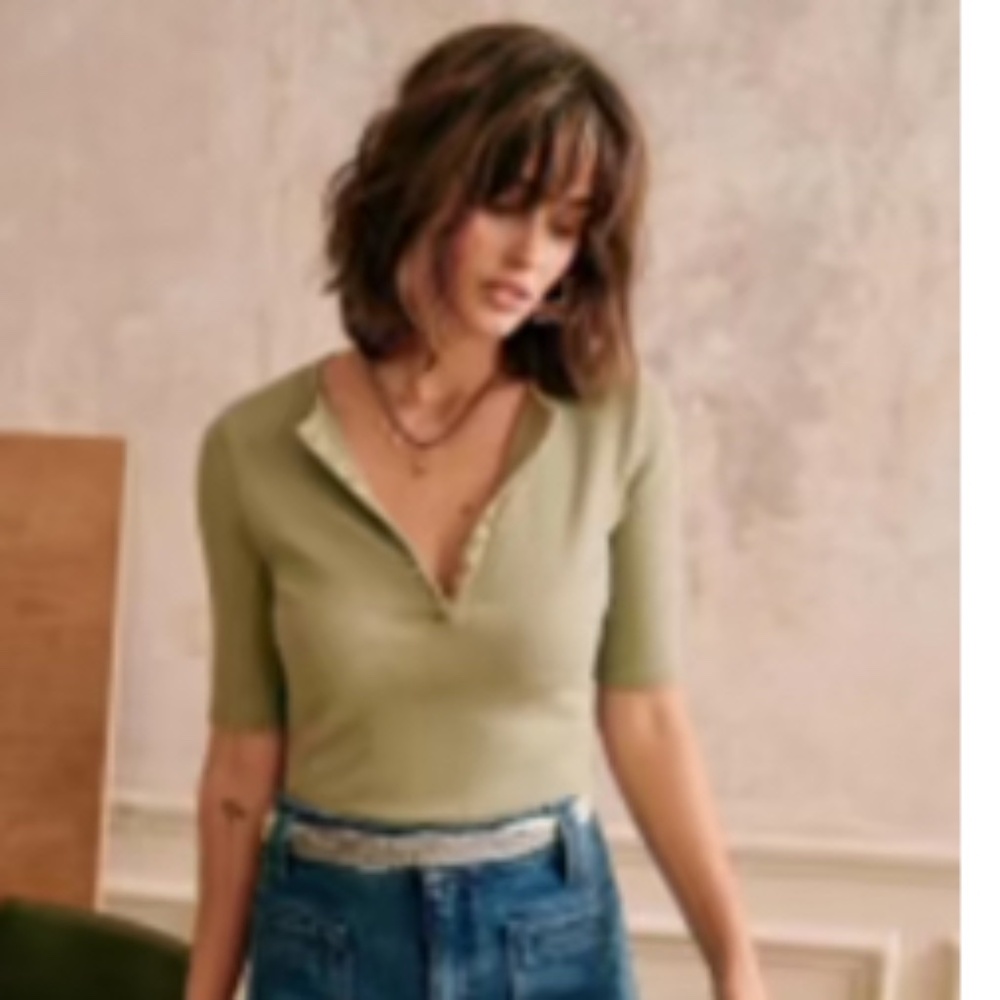 Sezane Theodora T-shirt Kaki Clair - Size XS